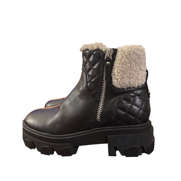 Nine West Black Quilted Ankle Boots With Faux Fur Lining  Chunky Lug Sole - Picture 4 of 11